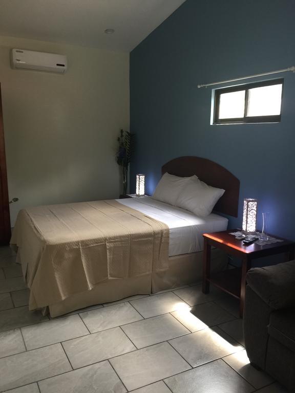 Guest House Playa Flamingo Bagian luar foto